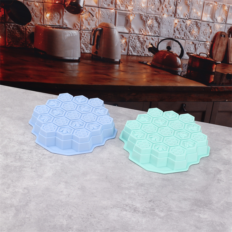 Silicone 19 Mobile Bee Honeyco - Eco Soap 评论和价格